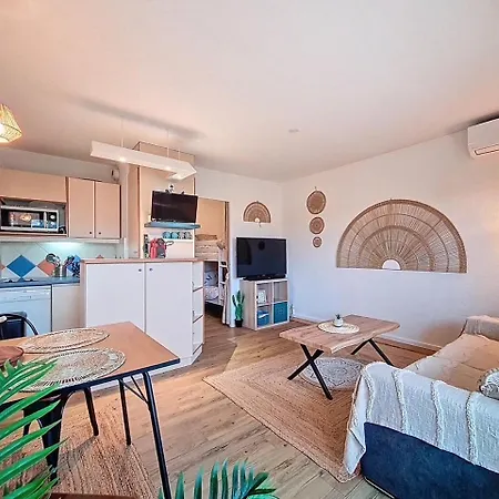 300metres Martinengo La Croisette Apartment
